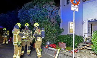 Nach einem Schwelbrand ist ein 20-jähriger Bewohner trotz unmittelbarer Reanimation vor Ort später im Krankenhaus verstorben. - Ralph Meyer Nach einem Schwelbrand ist ein 20-jähriger Bewohner trotz unmittelbarer Reanimation vor Ort später im Krankenhaus verstorben. - Ralph Meyer