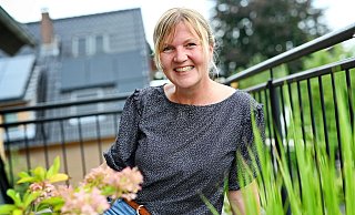 Melanie Busse ist Pädagogin und Psychotherapeutin. Sie hat ein Kartenspiel zum Thema Humor entwickelt. - BARBARA FRANKE Melanie Busse ist Pädagogin und Psychotherapeutin. Sie hat ein Kartenspiel zum Thema Humor entwickelt. - BARBARA FRANKE