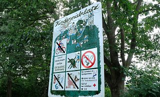 Aufreger im Gütersloher Ortsteil Friedrichsdorf: 35 Euro Bußgeld mussten drei Jugendliche für ihren Aufenthalt auf dem Spielplatz zahlen. - Andreas Frücht Aufreger im Gütersloher Ortsteil Friedrichsdorf: 35 Euro Bußgeld mussten drei Jugendliche für ihren Aufenthalt auf dem Spielplatz zahlen. - Andreas Frücht