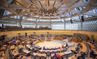 Landtagsabgeordnete ärgern sich über die Methoden, mit denen ihre Handlungen hinterfragt werden. - picture alliance/dpa | Thomas Banneyer Landtagsabgeordnete ärgern sich über die Methoden, mit denen ihre Handlungen hinterfragt werden. - picture alliance/dpa | Thomas Banneyer