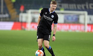Der Armine Fabian Klos möchte seinen Vertrag nach Saisonende nicht mehr verlängern lassen - die Fans äußern sich - Oliver Krato Der Armine Fabian Klos möchte seinen Vertrag nach Saisonende nicht mehr verlängern lassen - die Fans äußern sich - Oliver Krato