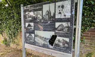 In der Sicherheitsscheibe klafft ein großes Loch (10 mal 40 Zentimeter), oben sich mehrere Einschläge zu erkennen, die ebenfalls die Scheibe durchbrochen haben. - Andreas Zobe In der Sicherheitsscheibe klafft ein großes Loch (10 mal 40 Zentimeter), oben sich mehrere Einschläge zu erkennen, die ebenfalls die Scheibe durchbrochen haben. - Andreas Zobe