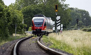 Die Züge auf der Strecke zwischen Gütersloh und Rheda-Wiedenbrück fahren derzeit nicht. - Symbolfoto/ picture alliance Die Züge auf der Strecke zwischen Gütersloh und Rheda-Wiedenbrück fahren derzeit nicht. - Symbolfoto/ picture alliance