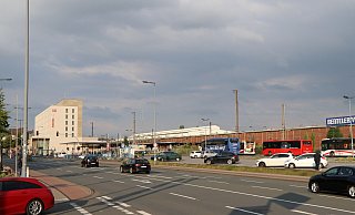 In dem Bereich rechts entlang der Bahngleise an der Bahnhofstraße soll der Paderborner Mobilitätshub gebaut werden. - Holger Kosbab In dem Bereich rechts entlang der Bahngleise an der Bahnhofstraße soll der Paderborner Mobilitätshub gebaut werden. - Holger Kosbab