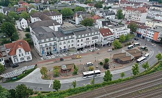 Der ZOB ist an seiner Kapazitätsgrenze angekommen. Ein Umbau aber könnte den Busbahnhof an seinem alten Standort erhalten, so das Ergebnis der Machbarkeitsstudie. - Jürgen Krüger Der ZOB ist an seiner Kapazitätsgrenze angekommen. Ein Umbau aber könnte den Busbahnhof an seinem alten Standort erhalten, so das Ergebnis der Machbarkeitsstudie. - Jürgen Krüger