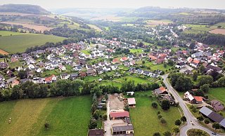 Die idyllisch gelegene Ortschaft Lütmarsen wurde vor 1.200 Jahren erstmals schriftlich erwähnt. Das will die Ortschaft jetzt mit tausenden Gästen groß feiern. Fotos: Privat - Privat Die idyllisch gelegene Ortschaft Lütmarsen wurde vor 1.200 Jahren erstmals schriftlich erwähnt. Das will die Ortschaft jetzt mit tausenden Gästen groß feiern. Fotos: Privat - Privat