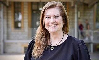 Christiane Krumbholz war an fast allen Bielefelder Fronten aktiv: Ordnungsamt, Verkehrsbehörde, Bombenentschärfung, Katastrophenschutz. - Peter Unger Christiane Krumbholz war an fast allen Bielefelder Fronten aktiv: Ordnungsamt, Verkehrsbehörde, Bombenentschärfung, Katastrophenschutz. - Peter Unger