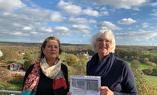 Christiane Rensing (l.) und Christina Wilmes als Sprecheinnen der Bürgerinitiative Niederntudorf. - Bürgerinitiative Niederntudorf Christiane Rensing (l.) und Christina Wilmes als Sprecheinnen der Bürgerinitiative Niederntudorf. - Bürgerinitiative Niederntudorf