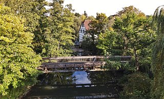 Die alte Holzbrücke über die Else wird abgerissen. - Gerald Dunkel Die alte Holzbrücke über die Else wird abgerissen. - Gerald Dunkel