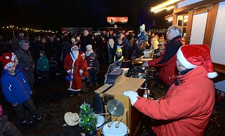 Stimmungsvoll: Auch Brunos Drehorgelmusik kam bei den Dezemberträumen immer gut an. - Archiv Joern Spreen-Ledebur Stimmungsvoll: Auch Brunos Drehorgelmusik kam bei den Dezemberträumen immer gut an. - Archiv Joern Spreen-Ledebur