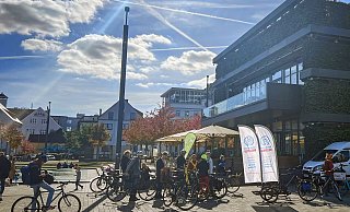 Nur wenige fanden den Weg zur Fahrrad-Demo in Bielefeld. - Sarah Jonek Nur wenige fanden den Weg zur Fahrrad-Demo in Bielefeld. - Sarah Jonek