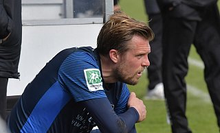 Eine besondere Verbindung hat oliver Zech zudem zu seinem aktuellen Trainer Daniel Brinkmann. Die beiden spielen zusammen Tennis - beide Familien fahren zudem regelmäßig gemeinsam in den Urlaub. - Jens Dünhölter Eine besondere Verbindung hat oliver Zech zudem zu seinem aktuellen Trainer Daniel Brinkmann. Die beiden spielen zusammen Tennis - beide Familien fahren zudem regelmäßig gemeinsam in den Urlaub. - Jens Dünhölter
