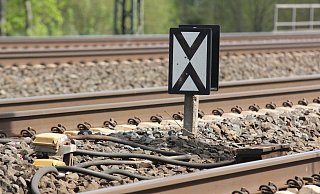 Weichenstellung für die Verkehrswende - oder Milliardengrab? Die Deutsche Bahn informiert im Internet über die ICE-Trasse "Hannover-Bielefeld". - Ulf Hanke Weichenstellung für die Verkehrswende - oder Milliardengrab? Die Deutsche Bahn informiert im Internet über die ICE-Trasse "Hannover-Bielefeld". - Ulf Hanke