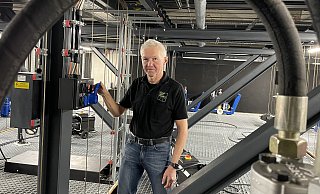 Bernhard Brinkert ist zum Jahreswechsel in den Ruhestand gegangen. Sein Nachfolger als Technischer Leiter beim Gütersloher Theater ist Daniel Adriaans. - Kulturräume Gütersloh Bernhard Brinkert ist zum Jahreswechsel in den Ruhestand gegangen. Sein Nachfolger als Technischer Leiter beim Gütersloher Theater ist Daniel Adriaans. - Kulturräume Gütersloh
