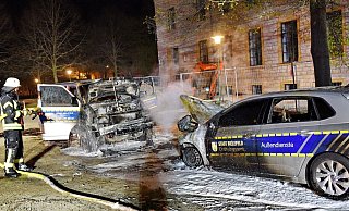 Im Ravensberger Park brannten in jener Nacht direkt vor dem Gebäude der Behörde drei Fahrzeuge des Ordnungsamtes. - Barbara Franke Im Ravensberger Park brannten in jener Nacht direkt vor dem Gebäude der Behörde drei Fahrzeuge des Ordnungsamtes. - Barbara Franke