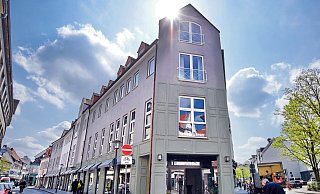 Der Harms-Markt in der Bielefelder City. Alkohol wird hier noch nicht ausgeschenkt. - Barbara Franke Der Harms-Markt in der Bielefelder City. Alkohol wird hier noch nicht ausgeschenkt. - Barbara Franke
