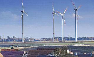 Windkraft soll nach den Plänen der Politik massiv ausgebaut werden. - SVEN SIMON Windkraft soll nach den Plänen der Politik massiv ausgebaut werden. - SVEN SIMON