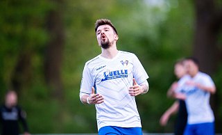 Die Nerven behalten: Justin Manske verwandelte in Detmold den letzten Elfmeter und schoss den SC Herford damit in die 3. Runde des Westfalenpokals. - Noah Wedel Die Nerven behalten: Justin Manske verwandelte in Detmold den letzten Elfmeter und schoss den SC Herford damit in die 3. Runde des Westfalenpokals. - Noah Wedel