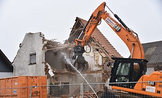 Das Horrorhaus von Bosseborn wird abgerissen. - Thomas Kube Das Horrorhaus von Bosseborn wird abgerissen. - Thomas Kube