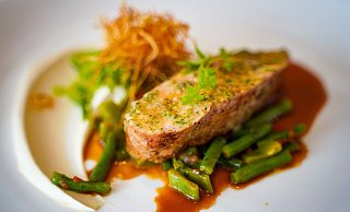 Ein Bünder Restaurant hat es bereits zum fünften Mal in den Guide Michelin geschafft. - Symbolfoto: Pixabay/EM80 Ein Bünder Restaurant hat es bereits zum fünften Mal in den Guide Michelin geschafft. - Symbolfoto: Pixabay/EM80