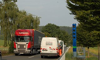 Die B65 ist eine wichtige Ost-West-Verbindung. In Bad Holzhausen steht bald nicht nur die Mautsäule, sondern auch eine Baustellen-Absperrung. - Sandra Spieker Die B65 ist eine wichtige Ost-West-Verbindung. In Bad Holzhausen steht bald nicht nur die Mautsäule, sondern auch eine Baustellen-Absperrung. - Sandra Spieker