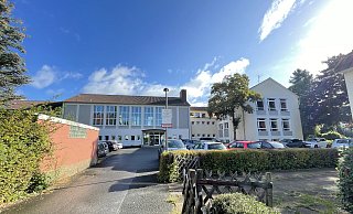 In der Vergangenheit waren der Sanierungsbedarf und der Platzmangel in der Geschwister-Scholl-Realschule an der Wiesestraße in Herford schon häufig Thema. Auch eine Sanierung im Bestand wurde geprüft. - Natalie Gottwald In der Vergangenheit waren der Sanierungsbedarf und der Platzmangel in der Geschwister-Scholl-Realschule an der Wiesestraße in Herford schon häufig Thema. Auch eine Sanierung im Bestand wurde geprüft. - Natalie Gottwald