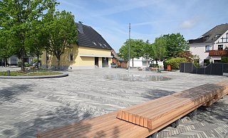 Die Jury hat besonders die sparsam gesetzten, sorgfältig detaillierten, im Material hochwertigen Bausteine vom Blücherplatz hervorgehoben. - Mareike Patock Die Jury hat besonders die sparsam gesetzten, sorgfältig detaillierten, im Material hochwertigen Bausteine vom Blücherplatz hervorgehoben. - Mareike Patock
