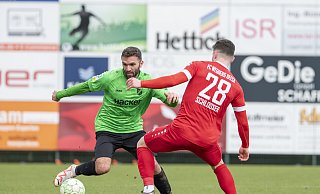 Voller Einsatz: Eros Dacaj (l.) vom SV Rödinghausen. - Joel Beinke Voller Einsatz: Eros Dacaj (l.) vom SV Rödinghausen. - Joel Beinke