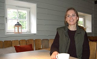 Am 4. Juni öffnet Santa Thiel die Tore zu ihrem Café im Heuerhaus der Burg Wittlage. - Sandra Spieker Am 4. Juni öffnet Santa Thiel die Tore zu ihrem Café im Heuerhaus der Burg Wittlage. - Sandra Spieker