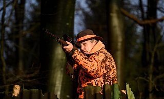 Die Jägerinnen und Jäger in NRW haben im Jagdjahr 2022/23 so viel Rehwild geschossen wie nie zuvor. - dpa Die Jägerinnen und Jäger in NRW haben im Jagdjahr 2022/23 so viel Rehwild geschossen wie nie zuvor. - dpa