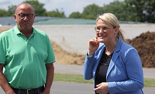 Die stellvertretende CDU-Generalsekretärin Christina Stumpp besucht die Biogasanlage auf dem Hüffer Brink. - Ulf Hanke Die stellvertretende CDU-Generalsekretärin Christina Stumpp besucht die Biogasanlage auf dem Hüffer Brink. - Ulf Hanke