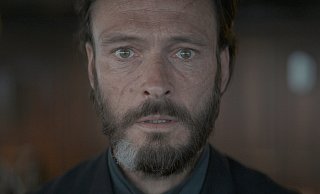 Andreas Pietschmann als Kapitän Eryk Larsen in der Serie "1899". - (c) Netflix Andreas Pietschmann als Kapitän Eryk Larsen in der Serie "1899". - (c) Netflix