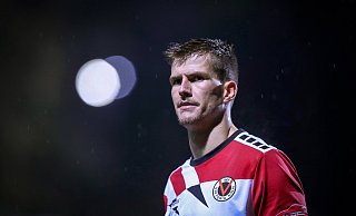 Moritz Fritz startete seine Fußballer-Laufbahn in Bielefeld. Jetzt ist er Kapitän bei Viktoria Köln - und verletzt. - IMAGO/Maximilian Koch Moritz Fritz startete seine Fußballer-Laufbahn in Bielefeld. Jetzt ist er Kapitän bei Viktoria Köln - und verletzt. - IMAGO/Maximilian Koch