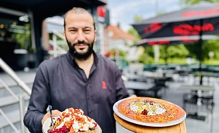 Anatolisches Frühstück (s.Bild), Burger wie von der US-Ostküste und Wolfsbarsch mit lila Kartoffelchips sind kulinarischen Neuheiten in Bielefeld. - Stefan Becker Anatolisches Frühstück (s.Bild), Burger wie von der US-Ostküste und Wolfsbarsch mit lila Kartoffelchips sind kulinarischen Neuheiten in Bielefeld. - Stefan Becker