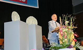 Herbert Reul spricht beim Tag des Handwerks in der Paderborner Maspernhalle über die Notwendigkeiten für ein sicheres Zusammenleben. - Marc Schröder Herbert Reul spricht beim Tag des Handwerks in der Paderborner Maspernhalle über die Notwendigkeiten für ein sicheres Zusammenleben. - Marc Schröder