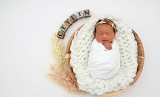 Ceylin ist am 29. September um 6.06 Uhr geboren worden – mit einem Gewicht von 3.610 Gramm und einer Größe von 50 Zentimetern. - Baby Smile Ceylin ist am 29. September um 6.06 Uhr geboren worden – mit einem Gewicht von 3.610 Gramm und einer Größe von 50 Zentimetern. - Baby Smile