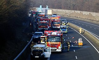 Bei dem Unfall auf der A30 wurden zwei Personen verletzt. - Meiko Haselhorst Bei dem Unfall auf der A30 wurden zwei Personen verletzt. - Meiko Haselhorst