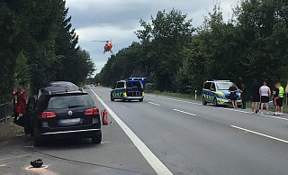 Der Verkehrsunfall ereignete sich an B64 in Höhe des Lippesees. - Feuerwehr Paderborn Der Verkehrsunfall ereignete sich an B64 in Höhe des Lippesees. - Feuerwehr Paderborn