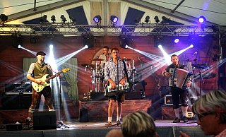 Aischzeit spielte in diesem Jahr zum letzten Mal auf dem Löhner Oktoberfest. - Felix Eisele Aischzeit spielte in diesem Jahr zum letzten Mal auf dem Löhner Oktoberfest. - Felix Eisele