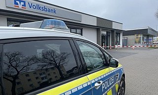 Unbekannte haben in der Nacht zu Montag einen Geldautomaten in Minden gesprengt. - Jan Henning Rogge Unbekannte haben in der Nacht zu Montag einen Geldautomaten in Minden gesprengt. - Jan Henning Rogge