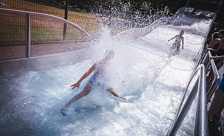 Im Waldbad in Paderborn-Schloß Neuhaus kann auch im Jahr 2024 wieder geschwommen werden. - BESIM MAZHIQI Im Waldbad in Paderborn-Schloß Neuhaus kann auch im Jahr 2024 wieder geschwommen werden. - BESIM MAZHIQI