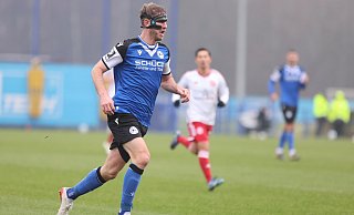 Kapitän Fabian Klos brachte Arminia Bielefeld im Duell mit Fortuna Düsseldorf kurz vor der Halbzeitpause in Führung. - Oliver Krato Kapitän Fabian Klos brachte Arminia Bielefeld im Duell mit Fortuna Düsseldorf kurz vor der Halbzeitpause in Führung. - Oliver Krato