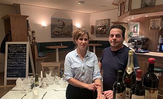 Maibel Almarales und Gianpiero Palmieri sind die neuen Betreiber des italienischen Restaurants "Ciao Ciao" an der Tennisanlage des TC RW Bad Oeynhausen in Werste. - Nicole Bliesener Maibel Almarales und Gianpiero Palmieri sind die neuen Betreiber des italienischen Restaurants "Ciao Ciao" an der Tennisanlage des TC RW Bad Oeynhausen in Werste. - Nicole Bliesener