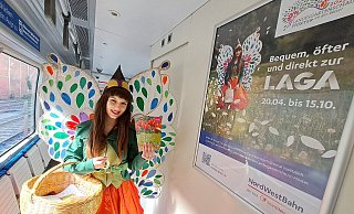 Im Geltungsbereich der Verbundgesellschaft Paderborn/Höxter mbH (VPH) können Gartenschaugäste mit ihrem Tagesticket oder der Dauerkarte kostenlos mit dem Zug fahren. - Nordwestbahn Im Geltungsbereich der Verbundgesellschaft Paderborn/Höxter mbH (VPH) können Gartenschaugäste mit ihrem Tagesticket oder der Dauerkarte kostenlos mit dem Zug fahren. - Nordwestbahn