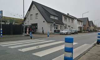 Der Zebrastreifen der Löhner Straße in Melbergen ist schlecht beleuchtet. - Ulf Hanke Der Zebrastreifen der Löhner Straße in Melbergen ist schlecht beleuchtet. - Ulf Hanke