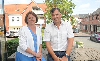Die CDU möchte bei der nächsten Kommunalwahl ihre Mehrheit im Rahdener Rat verteidigen, sagen die Stadtverbands-Vorsitzende Bianca Winkelmann und Fraktionschef Guido Peitsmeier. - Joern Spreen-Ledebur Die CDU möchte bei der nächsten Kommunalwahl ihre Mehrheit im Rahdener Rat verteidigen, sagen die Stadtverbands-Vorsitzende Bianca Winkelmann und Fraktionschef Guido Peitsmeier. - Joern Spreen-Ledebur