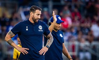 Arminia Bielefelds Trainer Mitch Kniat (38). - Sarah Jonek Fotografie Arminia Bielefelds Trainer Mitch Kniat (38). - Sarah Jonek Fotografie