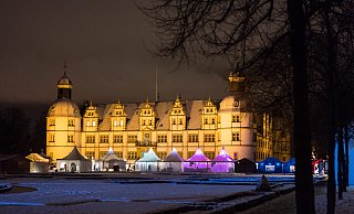 Rund um das Schloss wird es in den kommenden Tagen besonders weihnachtlich. - www.thorsten-hennig-fotografie.de Rund um das Schloss wird es in den kommenden Tagen besonders weihnachtlich. - www.thorsten-hennig-fotografie.de