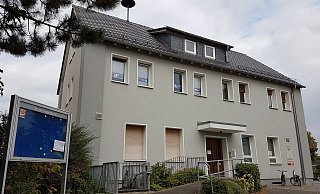 Nach dem Wunsch der FDP soll Elsen keine Verwaltungsnebenstelle - die jetzige ist seit zweieinhalb Jahren dicht - mehr haben. - Birger Berbüsse Nach dem Wunsch der FDP soll Elsen keine Verwaltungsnebenstelle - die jetzige ist seit zweieinhalb Jahren dicht - mehr haben. - Birger Berbüsse