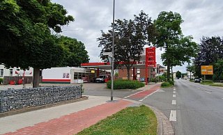Bei dem Überfall auf die Star-Tankstelle am Montagnachmittag erbeutete ein unbekannter Täter Geld und Zigarettenstangen. - Sebastian Radermacher Bei dem Überfall auf die Star-Tankstelle am Montagnachmittag erbeutete ein unbekannter Täter Geld und Zigarettenstangen. - Sebastian Radermacher